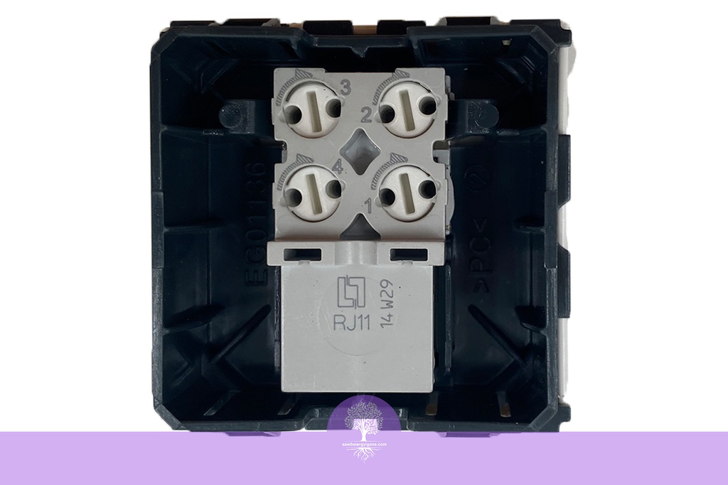 RJ11 4 CONTACTS SQ WH LEGRAND ARTEOR Telephone RJ11 4 contacts (2 module space)