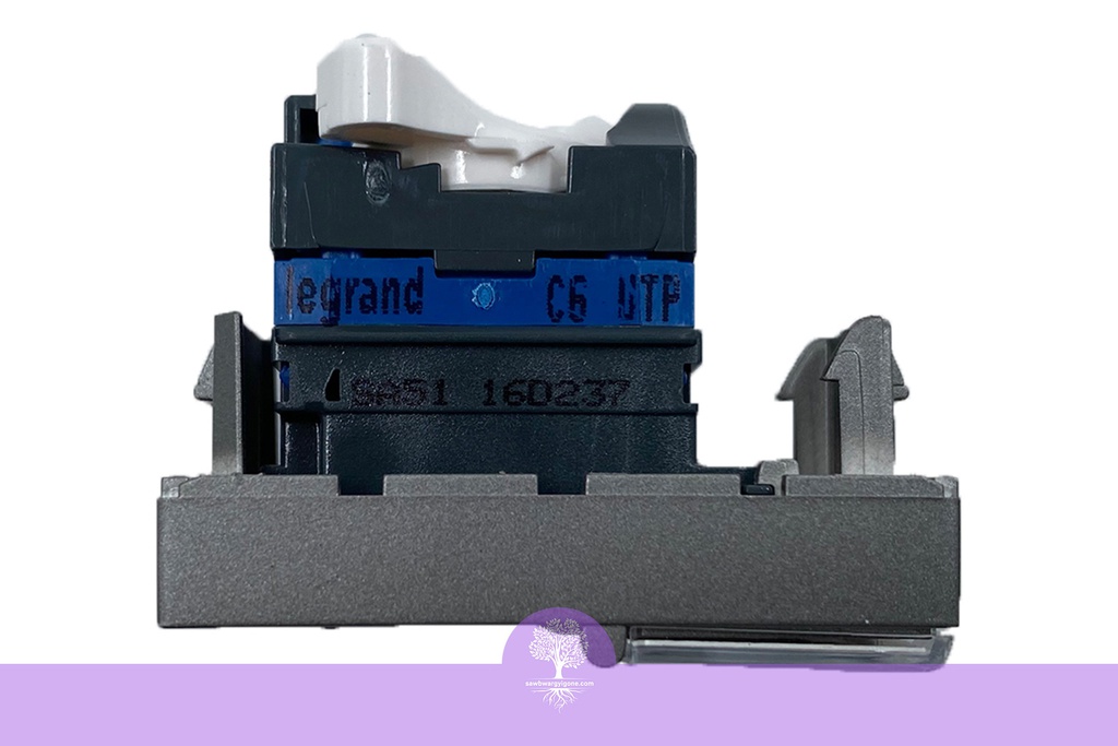 LEGRAND RJ45 CAT6 UTP 1M. LCS SQ ALU