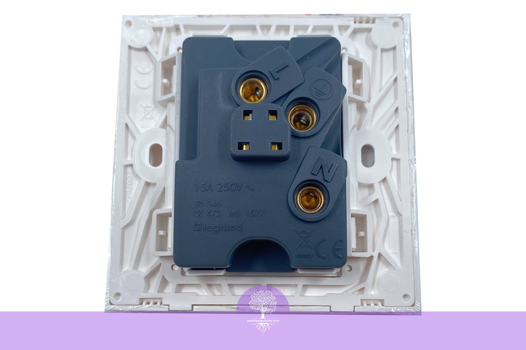LEGRAND Belanko 1G BS 15A SP SWTD SOCKET WH