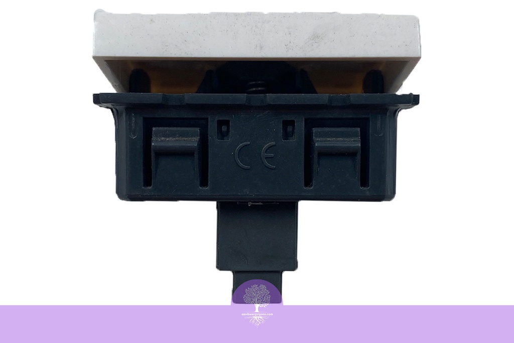 2M SQ, 2W, 6A, PUSH-B, 250V, LEGRAND