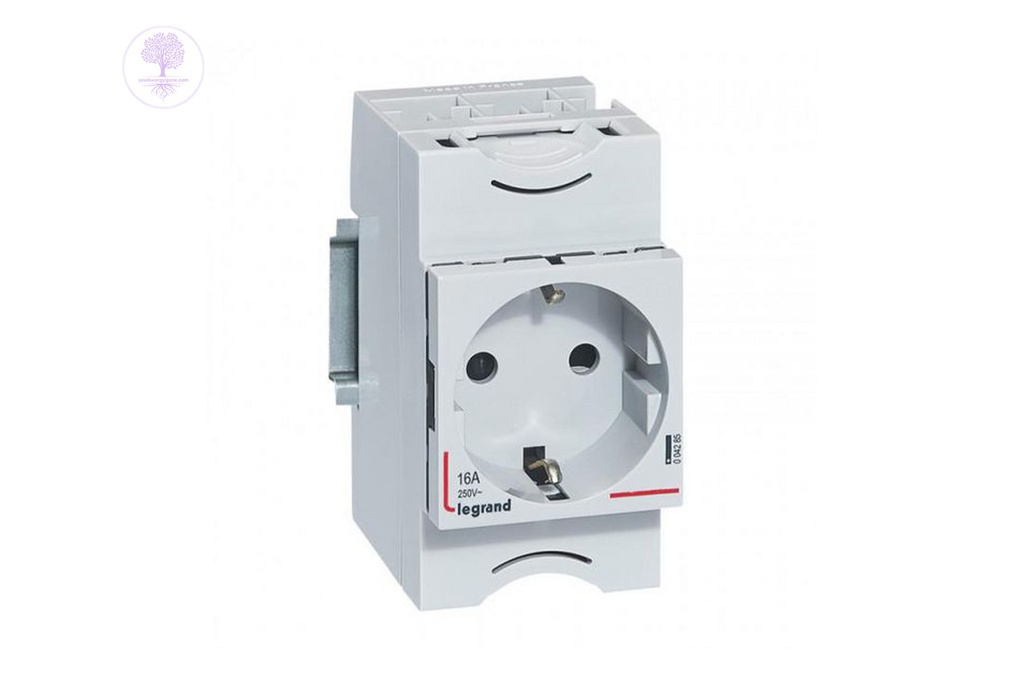 2P+E, SOCKET OUTLETS, 250V, LEGRAND LEXIC