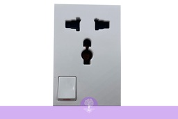 [Legrand_572135] MULTISTD SWITCHED SKT 3M SQ W, LEGRAND 